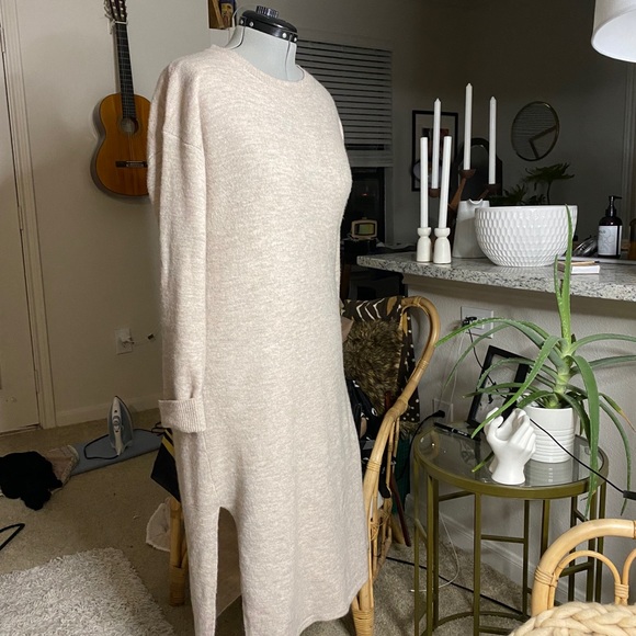 Line & Dot Calli Sweater Dress - Picture 3 of 13